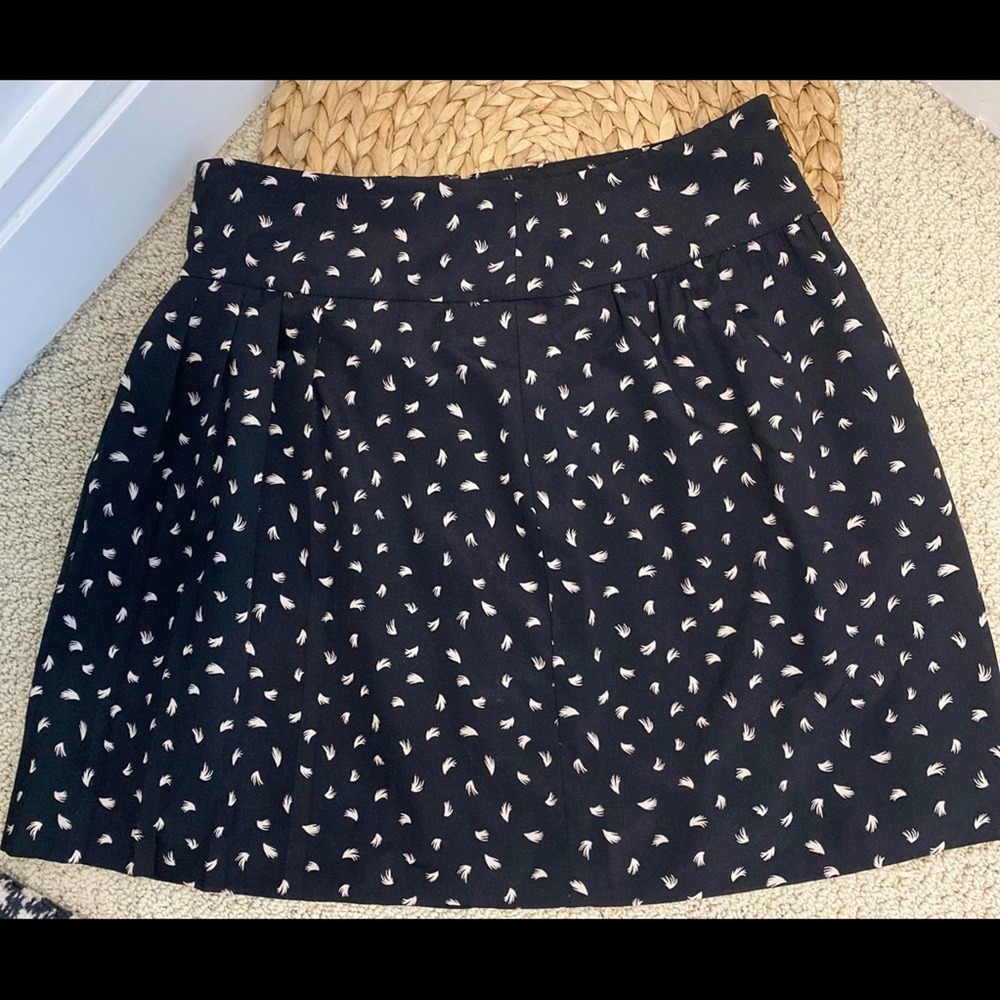 Loft mini silk feather novelty print pleated skirt